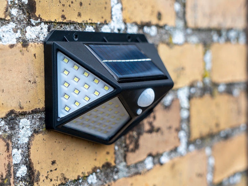 NEXSMART™ UTENDØRS LED-LAMPE MED SOLCELLE